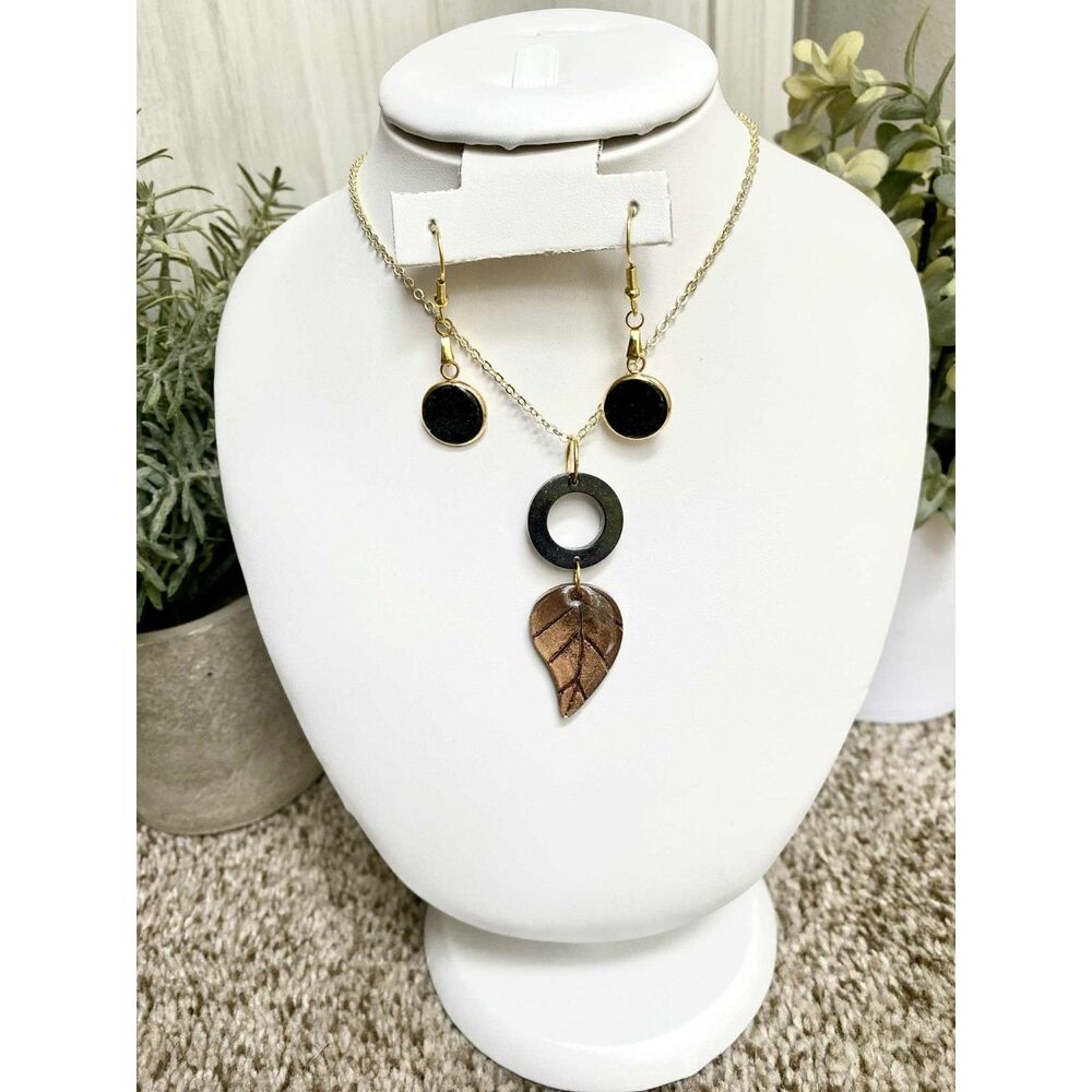 Leaf Pendant Jewelry Set | Black & Bronze Necklace + Earrings - Handmade Resin